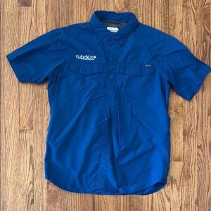 Columbia Vibrant Blue omni-Shade Button Down Shirt